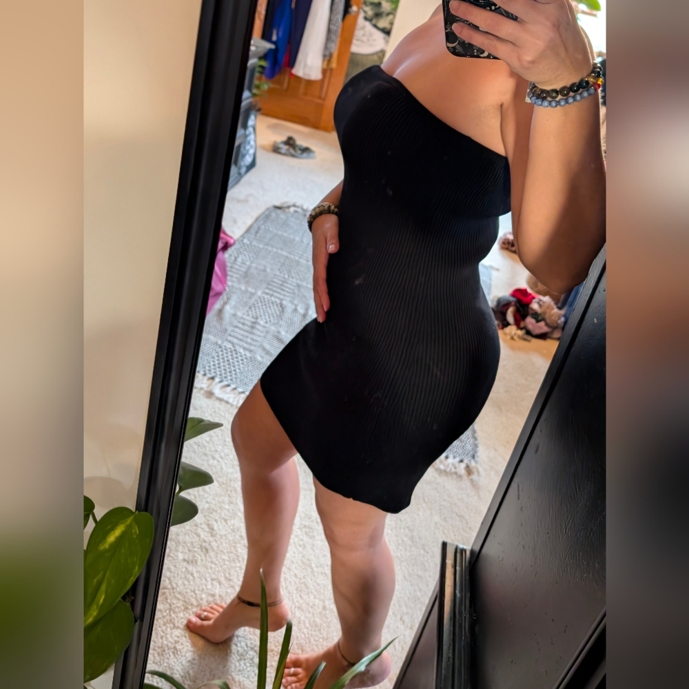 Glassons Elegant Black Strapless Dress - Picture 3 of 12